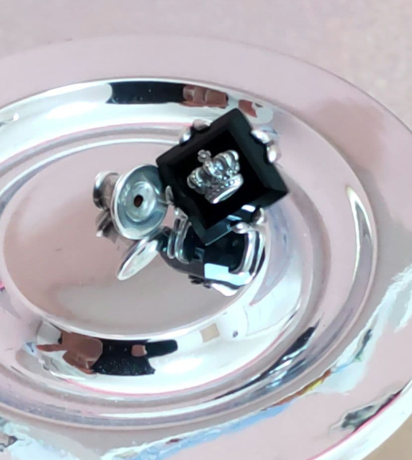 JUSTINDAVIS ブラックアイス ピアス(片耳用)