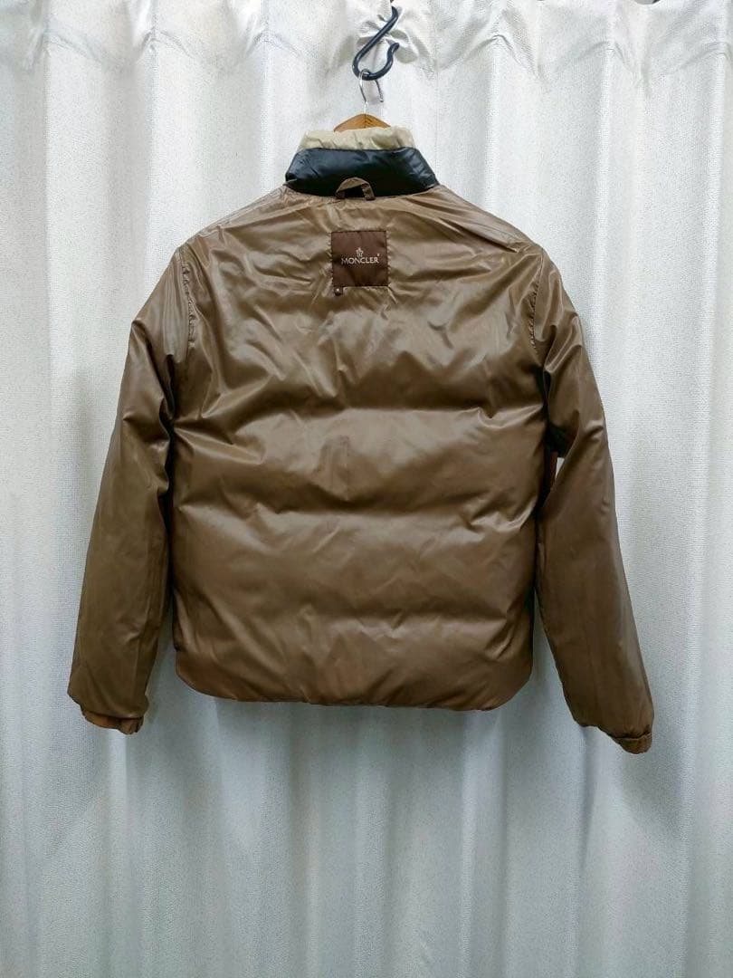 定価　１５万円　モンクレール ダウン　ブラウン系 ショート丈 正規品 レディース