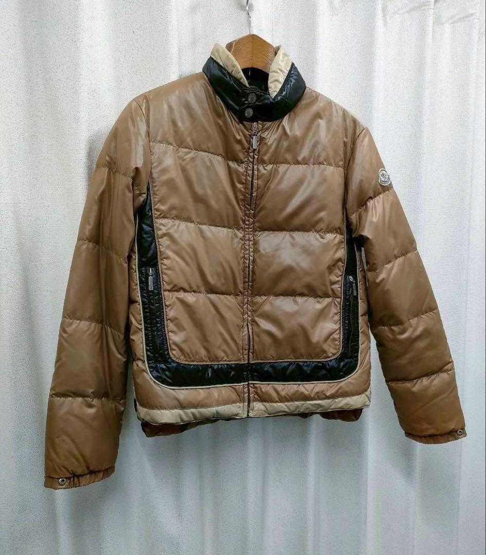 定価　１５万円　モンクレール ダウン　ブラウン系 ショート丈 正規品 レディース