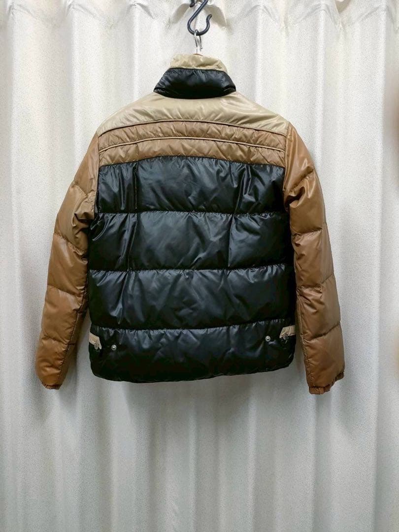 定価　１５万円　モンクレール ダウン　ブラウン系 ショート丈 正規品 レディース