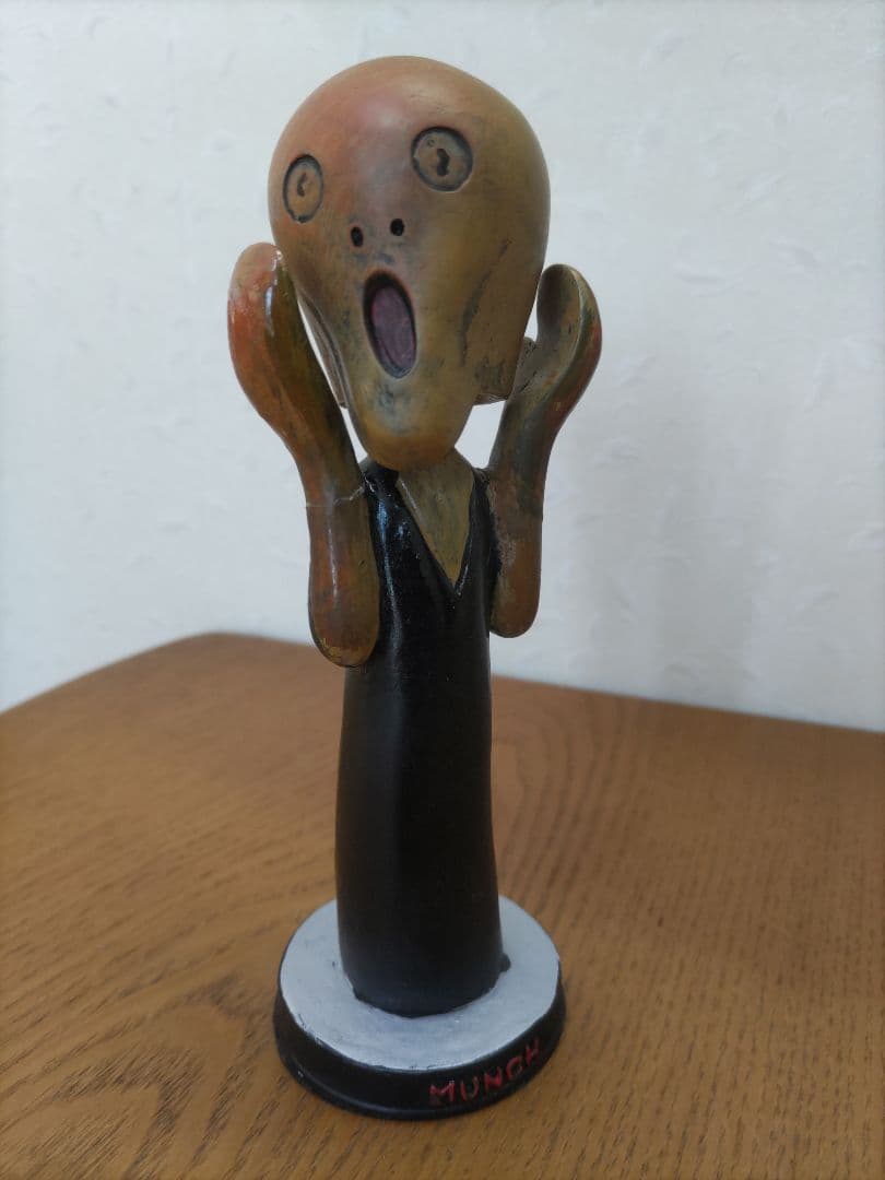 ムンクの叫び　置き物　フィギュア　美術館で購入