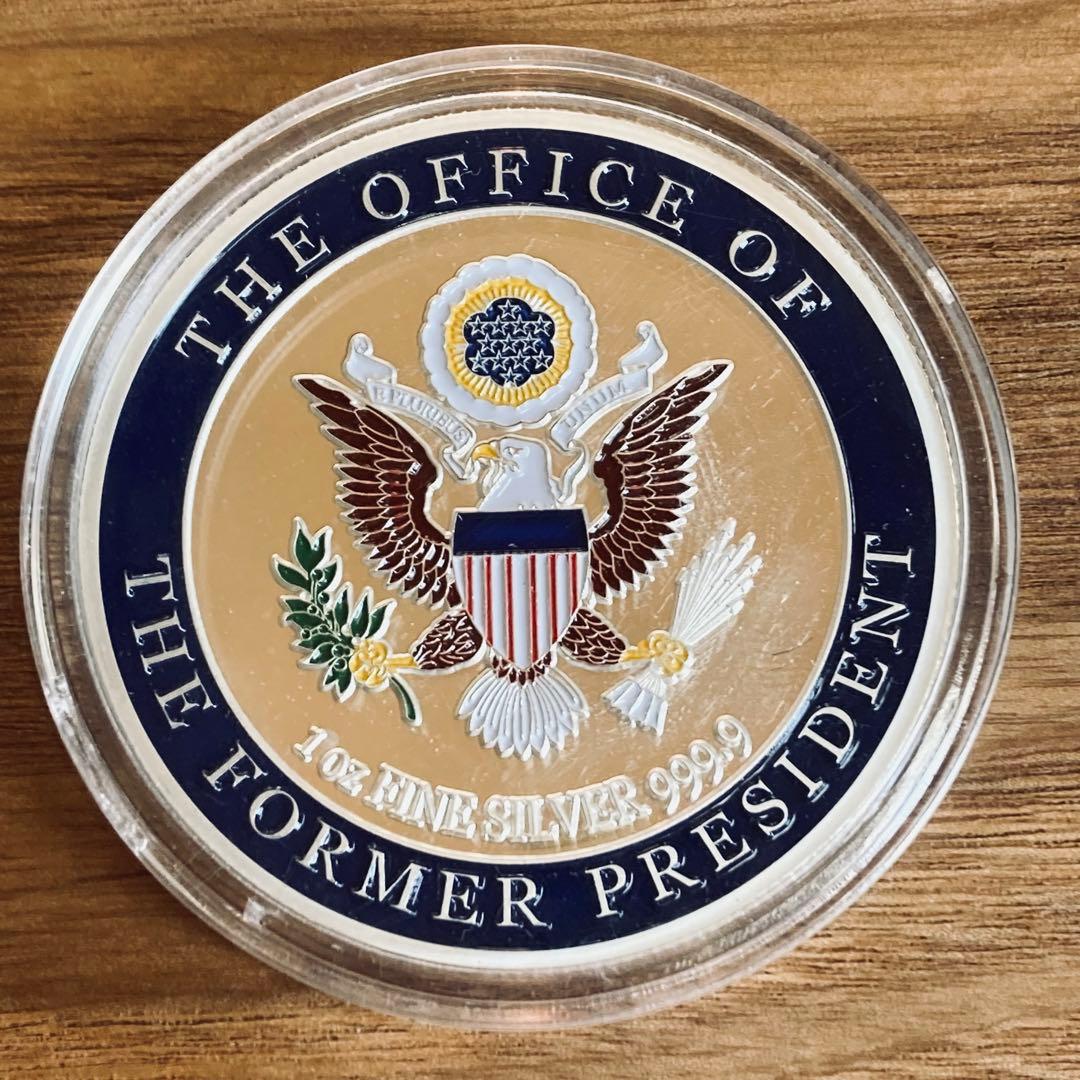 （レア！）トランプ大統領　1オンス　大型カラー銀貨　ホワイトハウス
