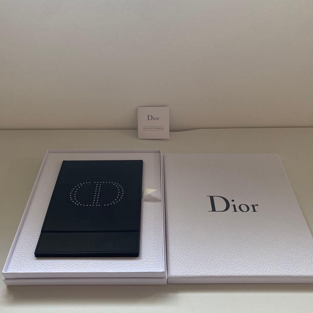 Dior ミラー　　スタッズロゴ ブラックノート