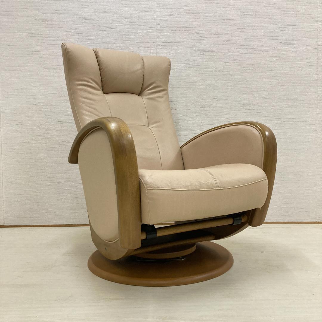 【カリモク】チターノ　革製　リクライニングソファ　回転式　一人掛けソファ