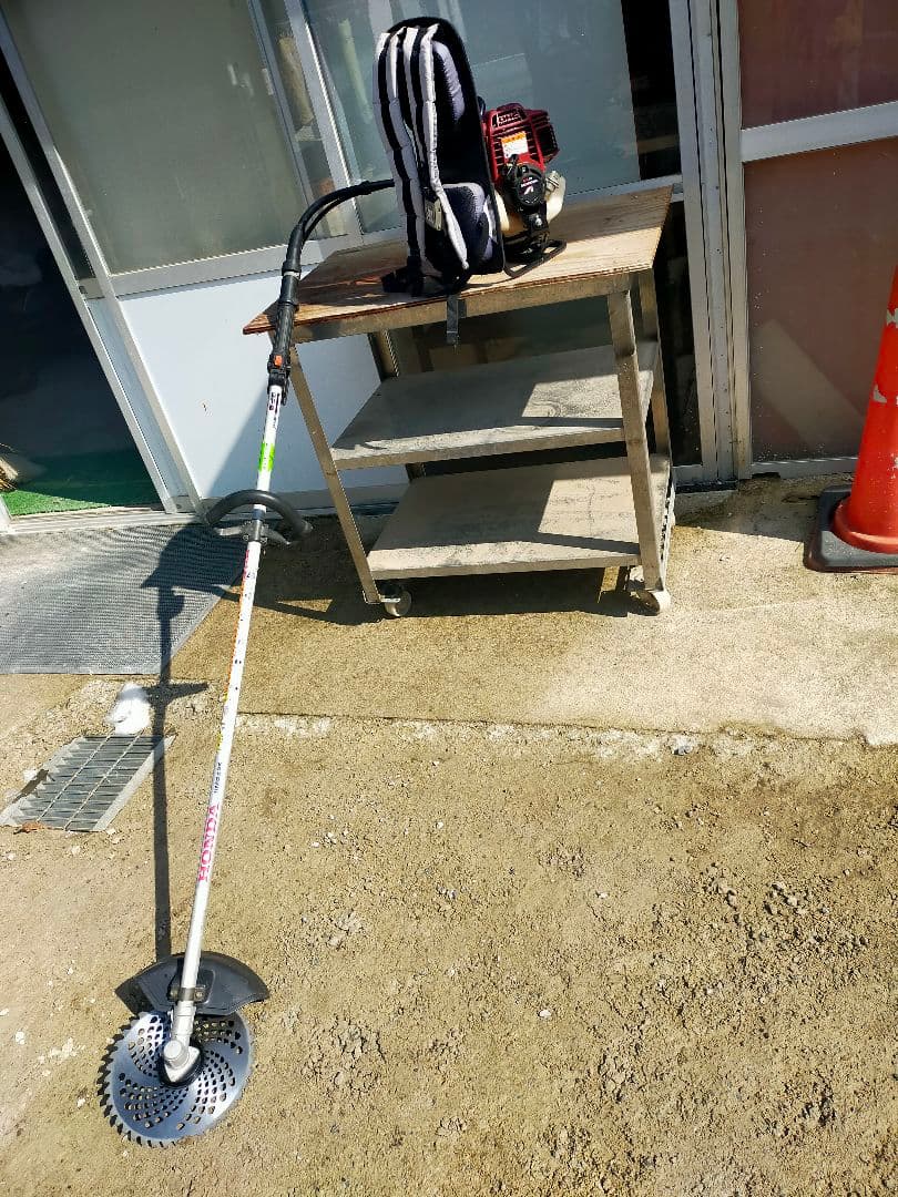 背負式刈払い機 ホンダ UMR425H 4サイクル 動作品