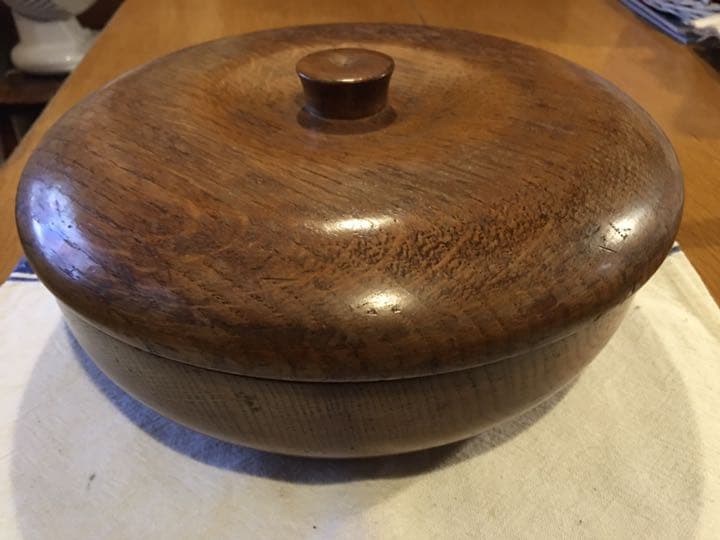 イギリス製　大型木製蓋付き小物入れ　ヴィンテージ　ウッド