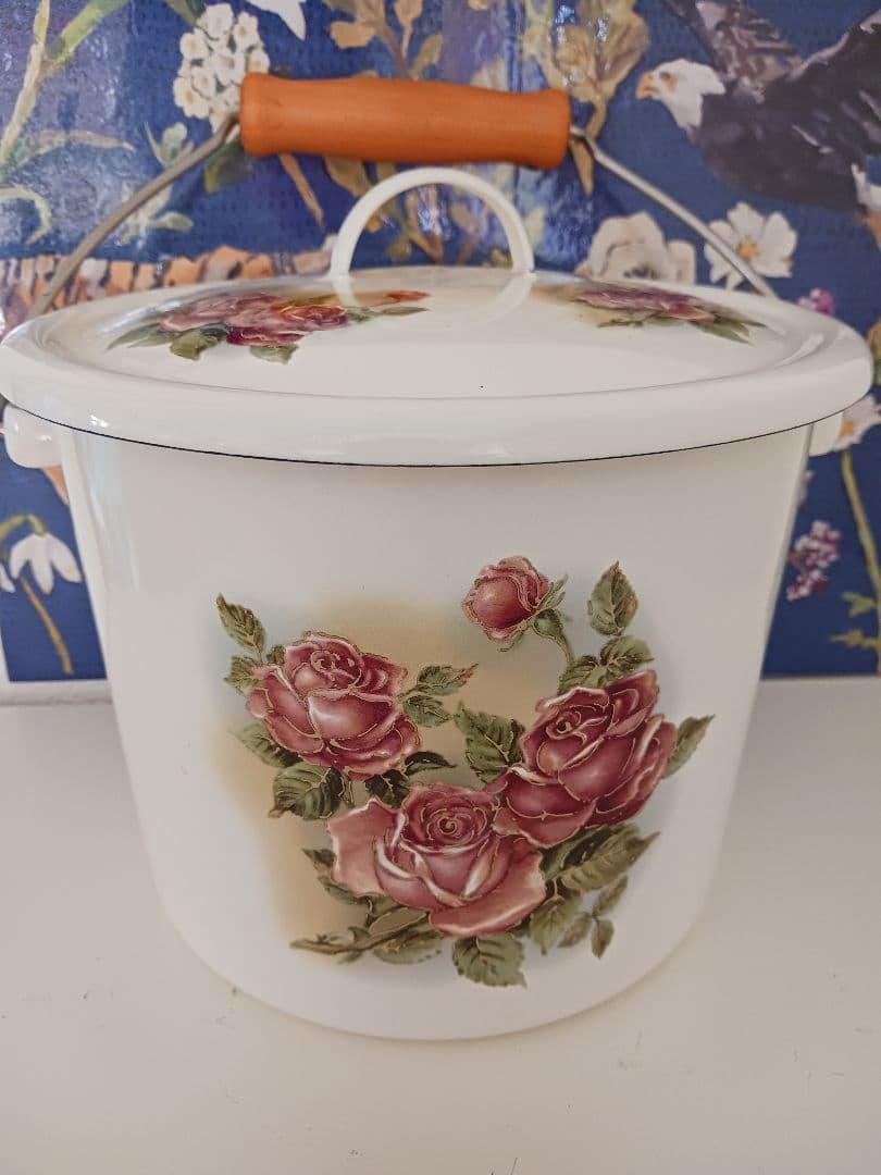 ホーロー製レトロ 容器 日本ホーロー工業 　　　　　　薔薇柄(新品-未使用)