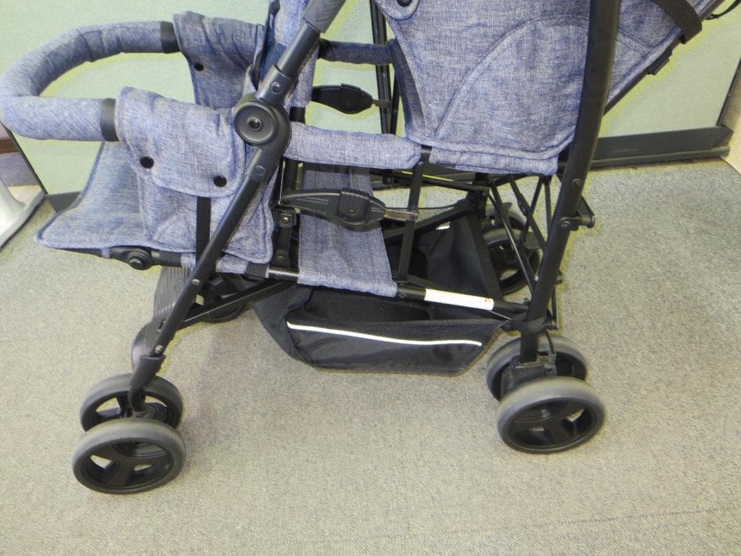 二人乗りベビーカーデュオシティHOP 日本育児