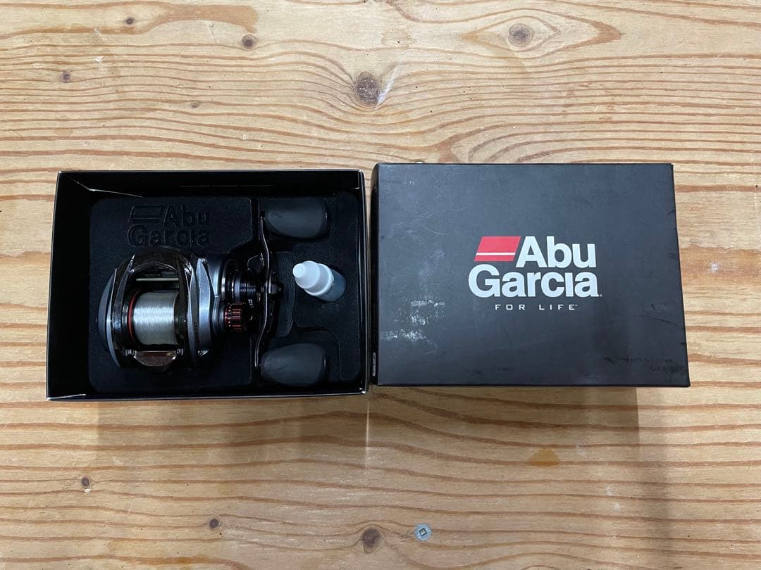 Abu Garcia REVO LV7 ベイトリール