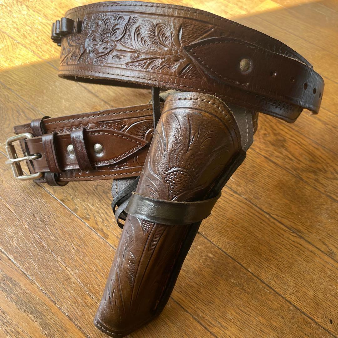 ウエスタン　肉厚レザー　ガンベルトメキシコ32弾