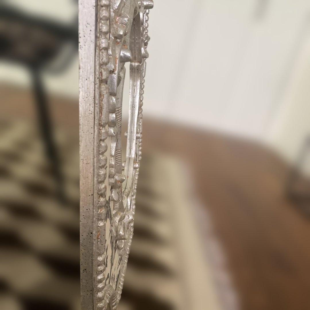 クラシックな花柄オーバルミラー　エルシオ