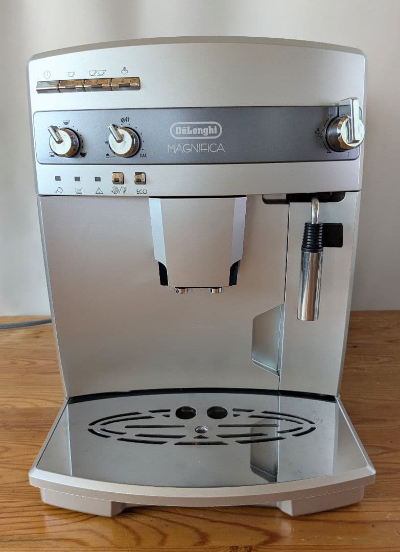 モアナ デロンギ マグニフィカ エスプレッソマシン ESAM03110S