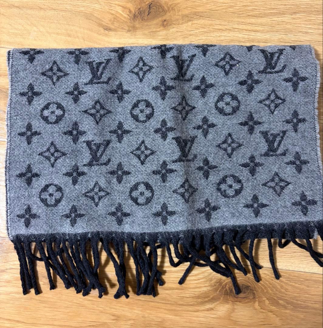 グレー ブラック ロゴ マフラー