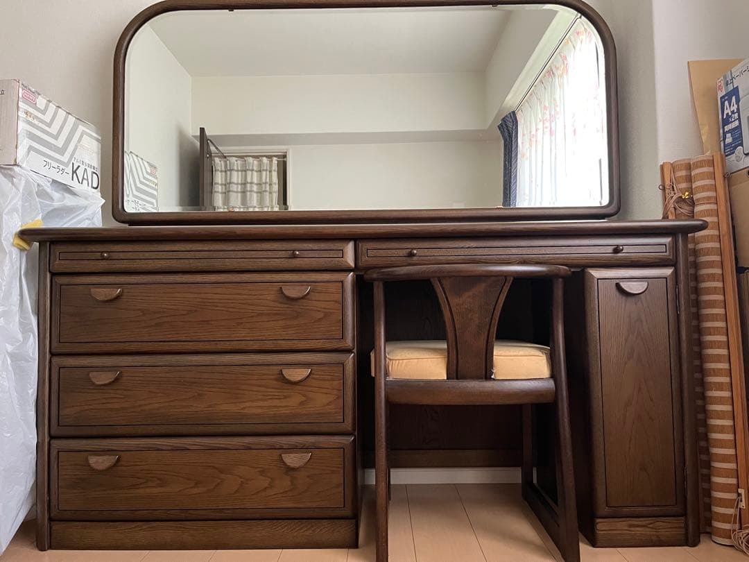 木製ダークブラウンドレッサー・鏡台