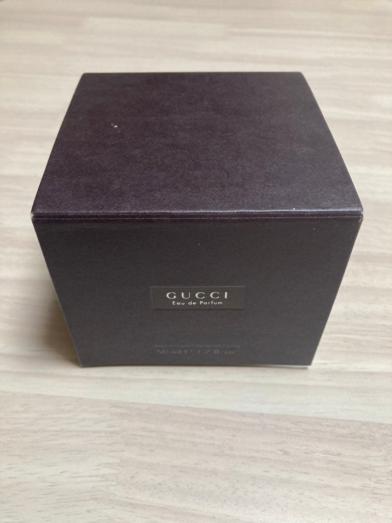 a*o様 GUCCI Eau de Parfum 200ml