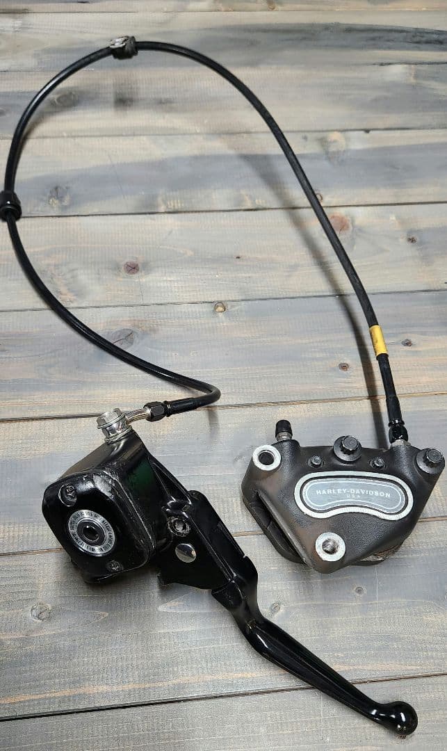 ハーレー４Pブレーキキャリパー　マスターシリンダー　メッシュホース　セット