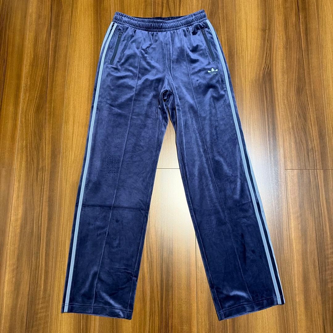 adidas originals ベロア トラックパンツ ベッケンバウアー