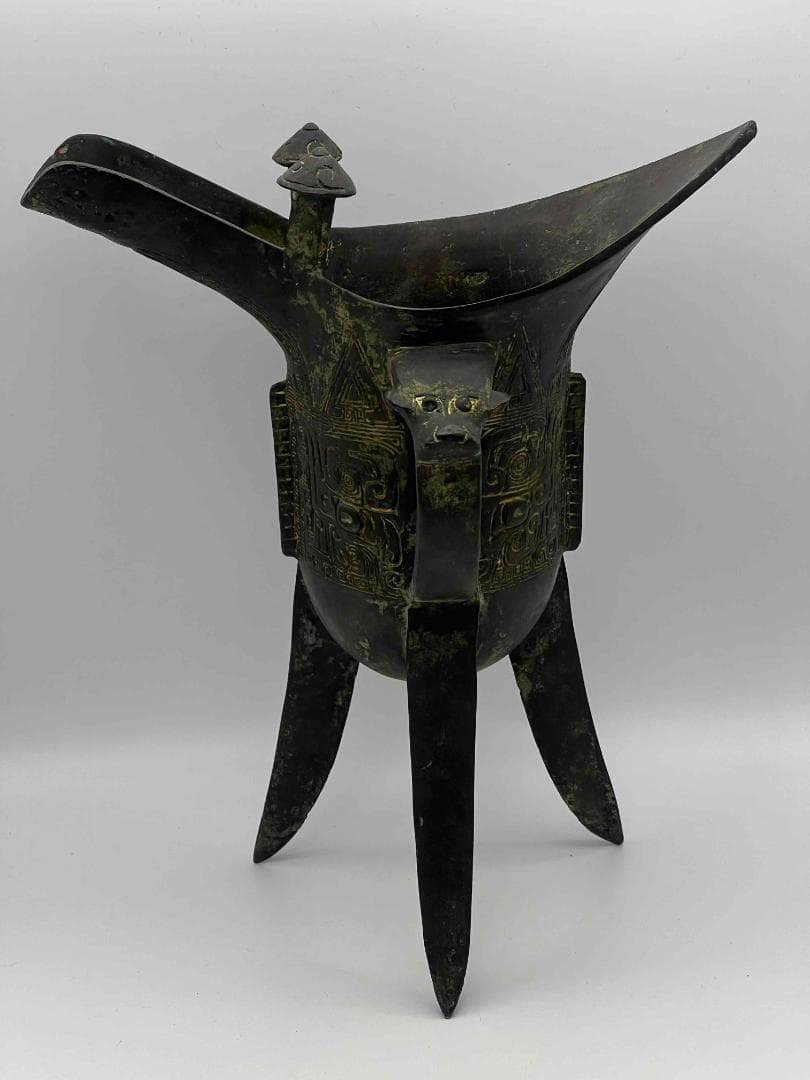 明時代 銅饕餮紋角型爵　酒杯　鑑賞物　置物　唐物　中国古玩(E-67)