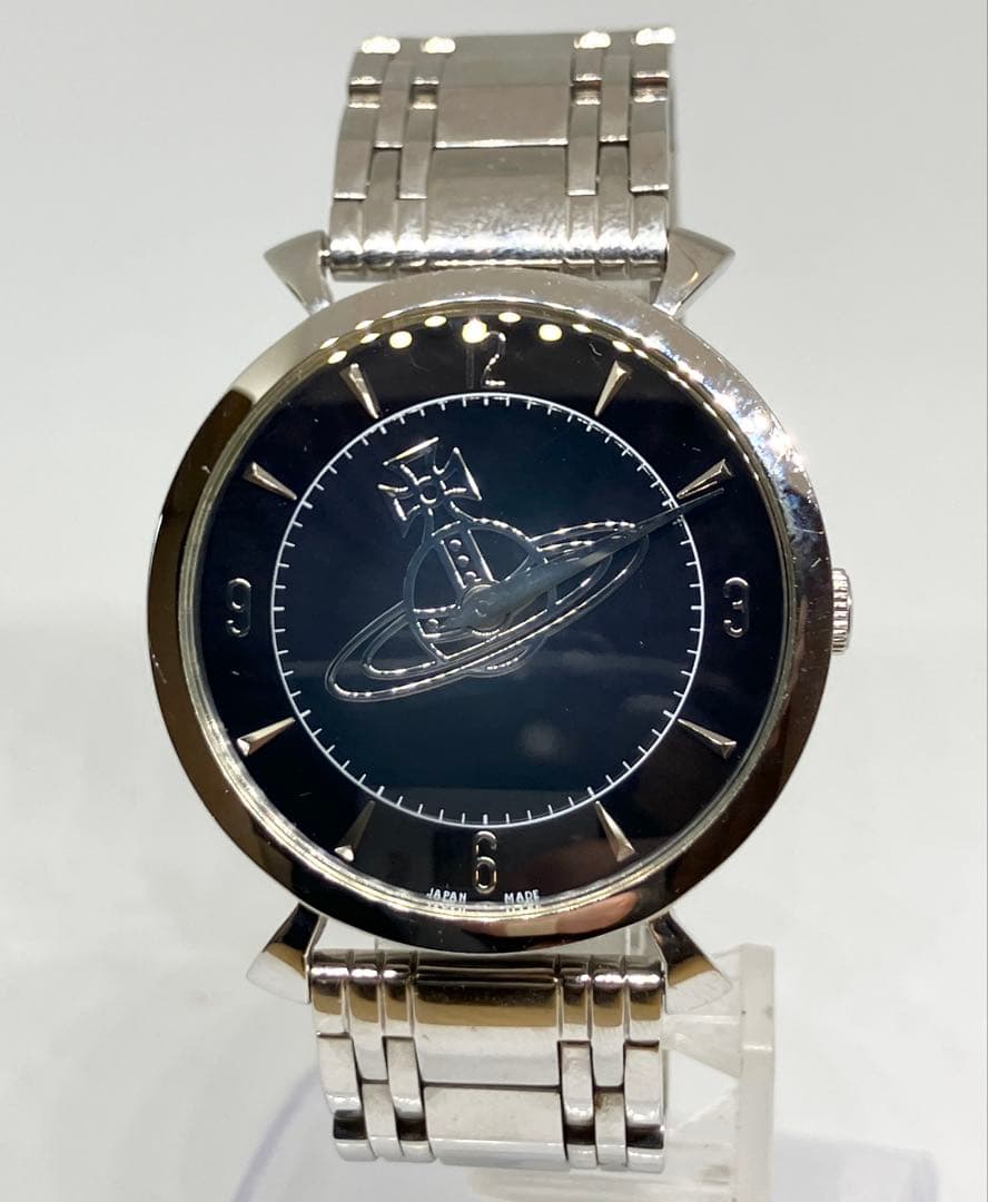 Vivienne Westwood オーブ腕時計 黒文字盤 VW-7043