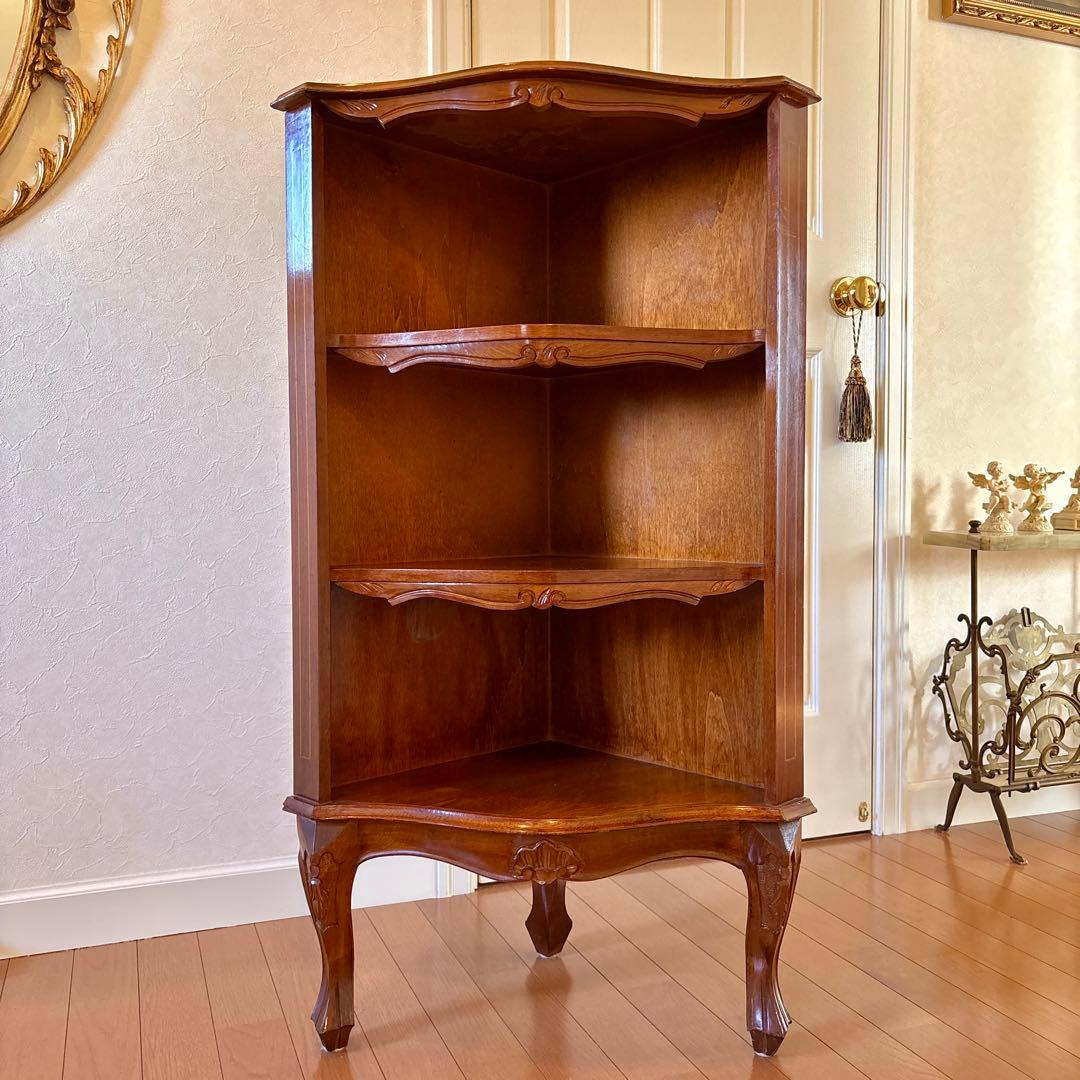 カモミール様 ご購入☆イタリア アンティーク 猫足 3段 飾り棚(レース付き)