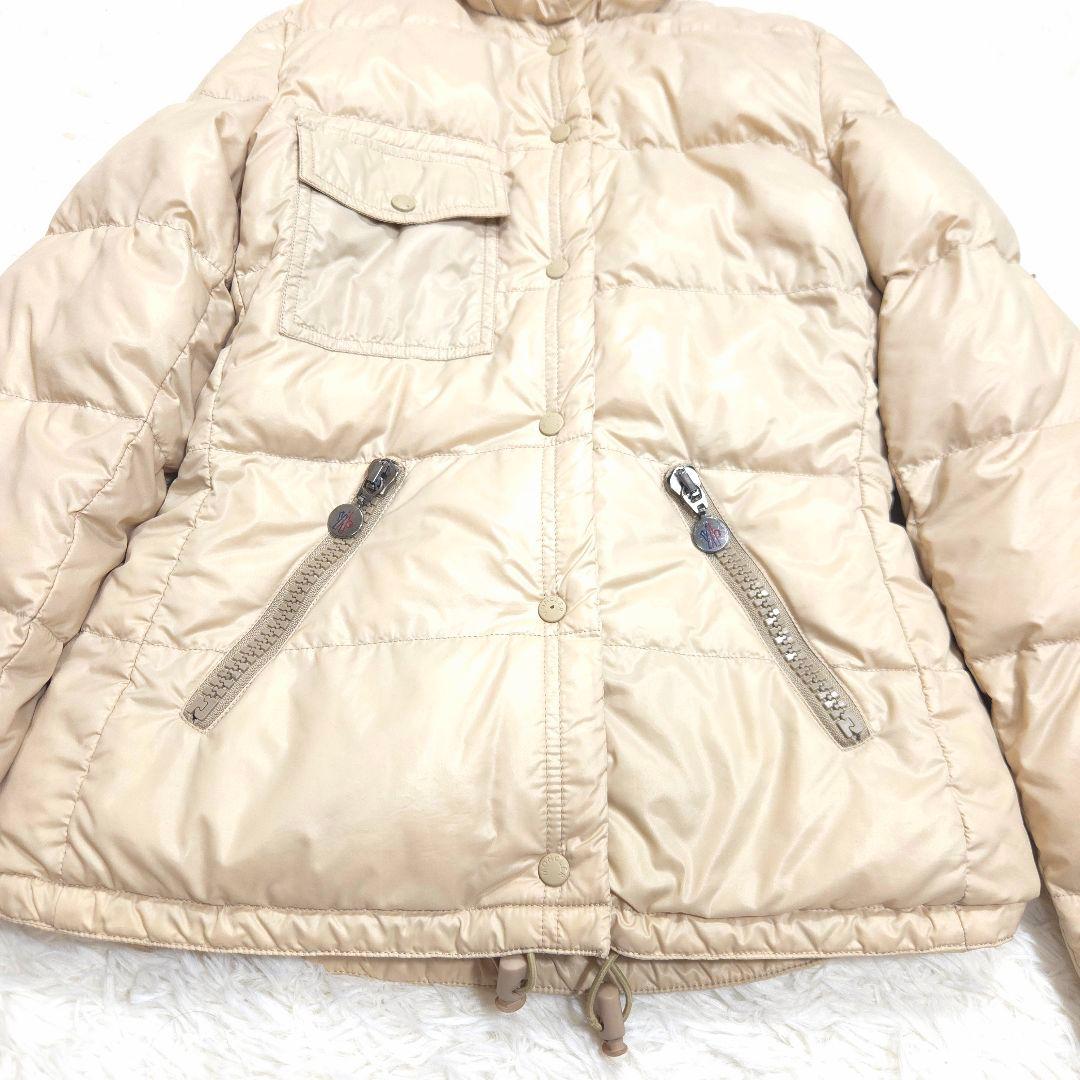 MONCLER BERENGERE 1 アイボリー ダウン M ショート