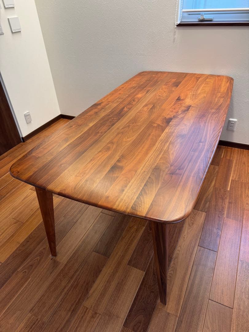 シギヤマ家具180cmウォールナット天然木ダイニングテーブル