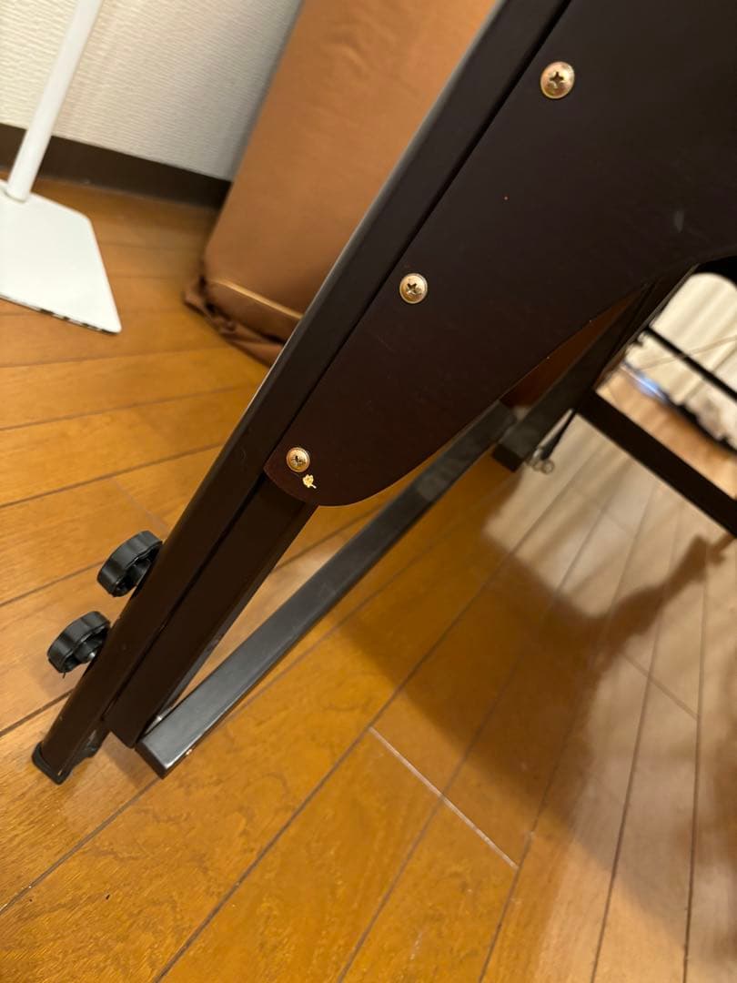 直接引き取り限定。ETBELLA エトゥベラ エステ ベッド 折りたたみ