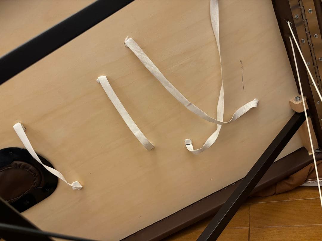 直接引き取り限定。ETBELLA エトゥベラ エステ ベッド 折りたたみ