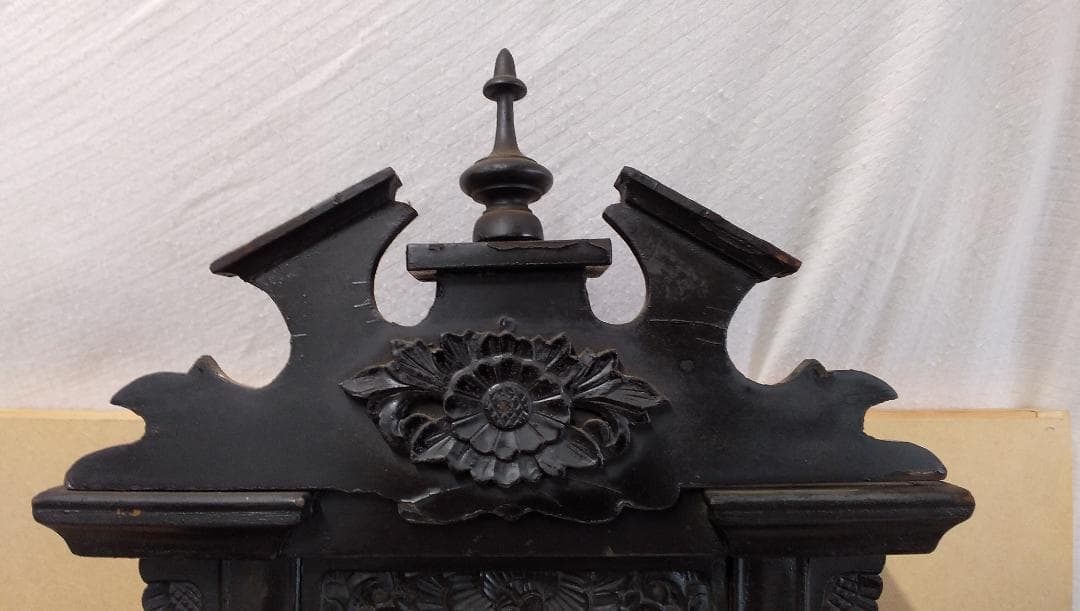 古い柱時計　　①