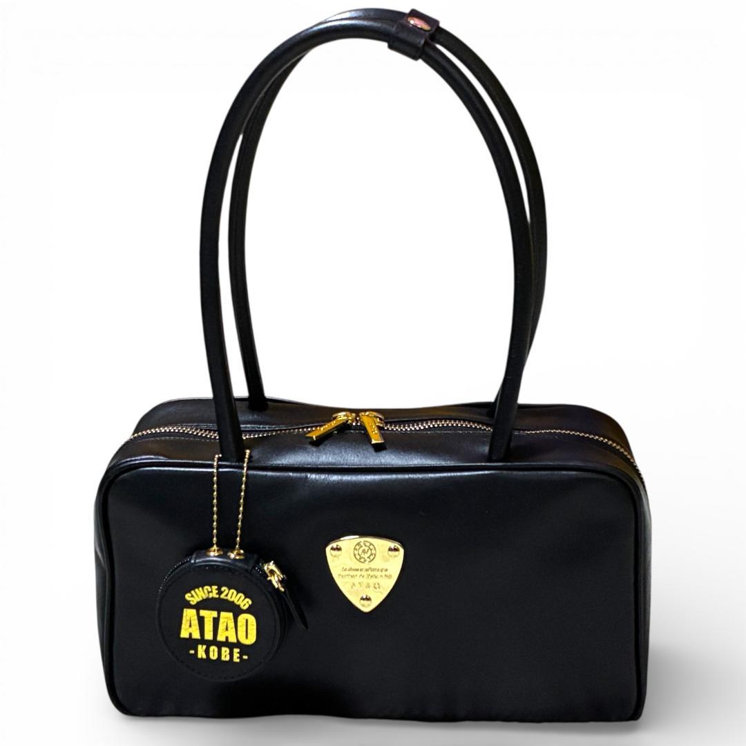 【美品】ＡＴＡＯ　じゃら付でカスタム　横長ボストン　Lungo　チャーム付き