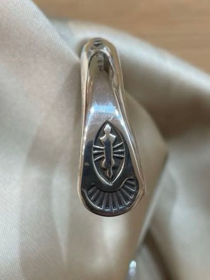 ナバホ　シルバーバングル　ライルセカテロ作　ハーフラウンド　内周16.5cm