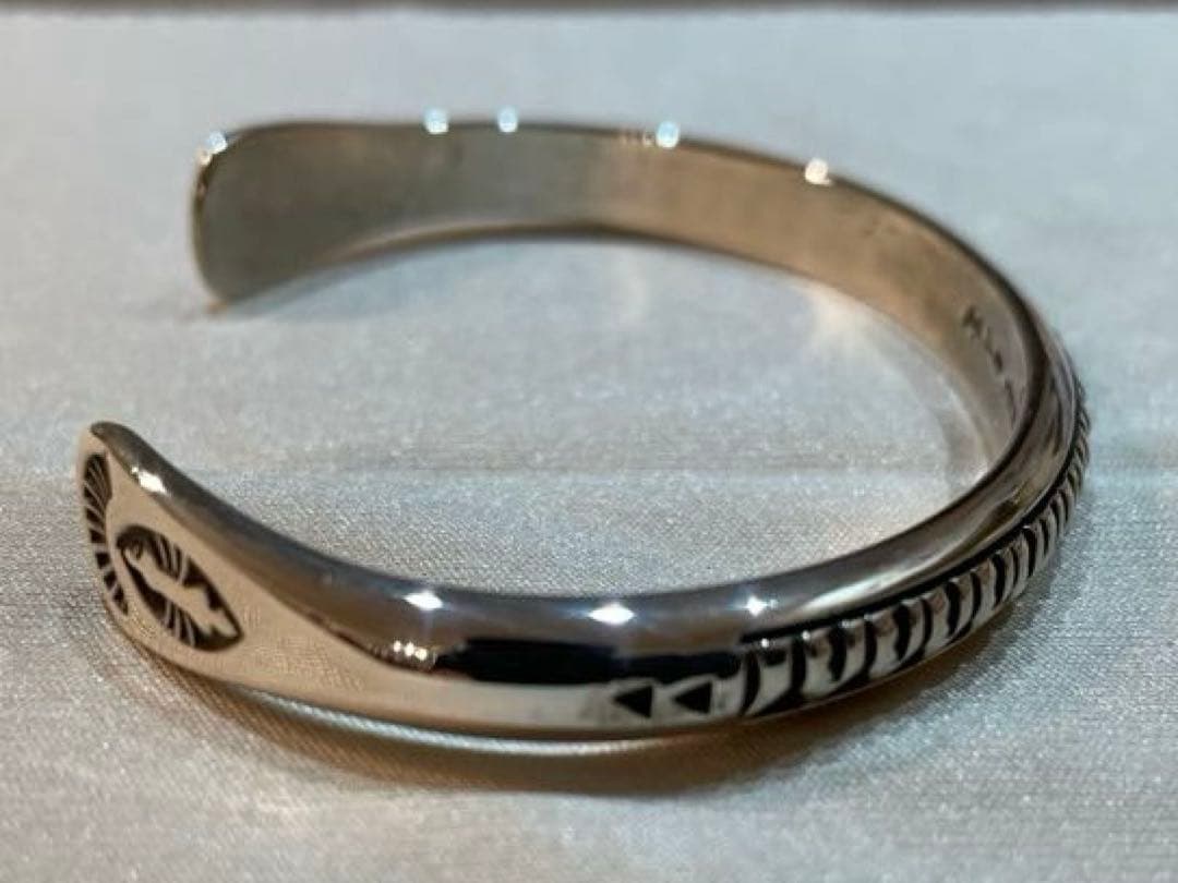 ナバホ　シルバーバングル　ライルセカテロ作　ハーフラウンド　内周16.5cm