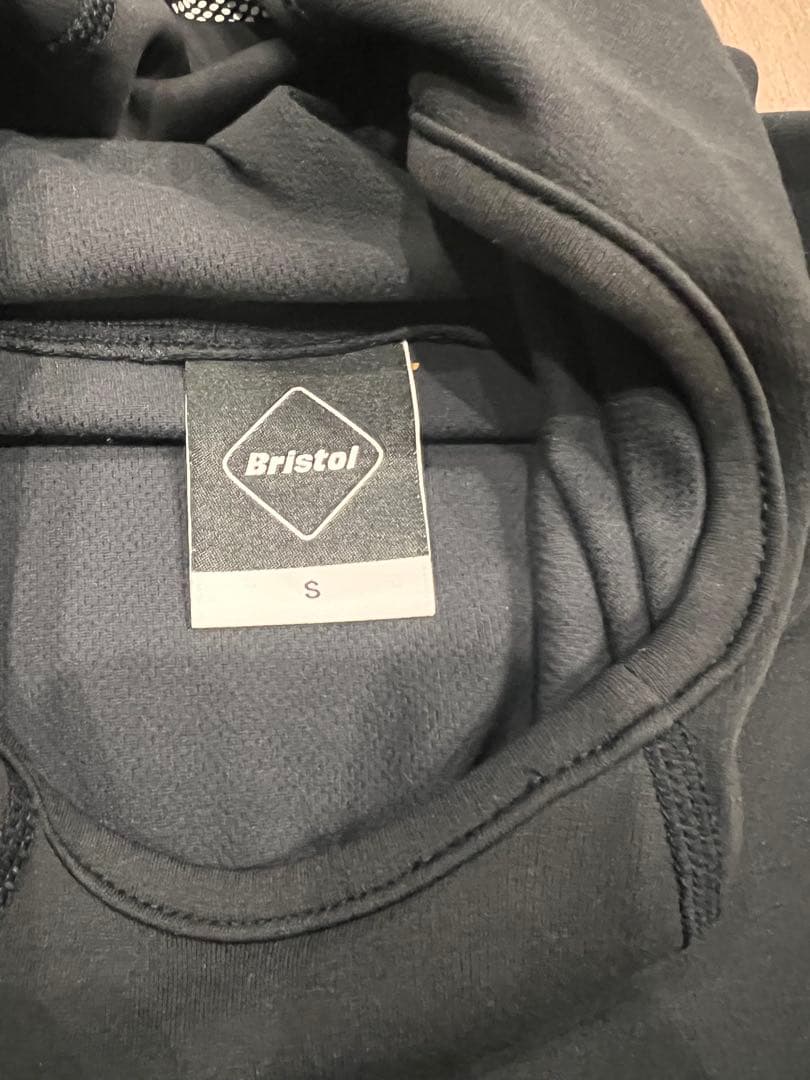 美品　F.C.R.B. UNDER LAYER HOODY ブリストル　S 黒