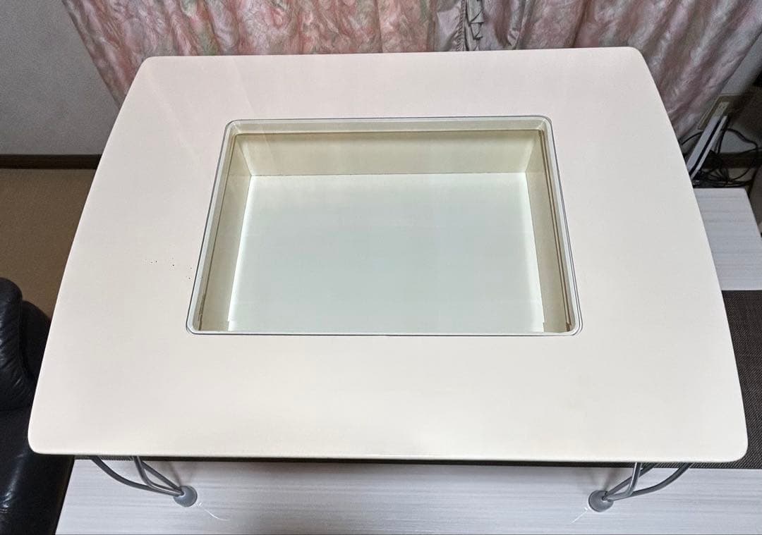 ガラステーブル極美品‼️最終値下げ‼️