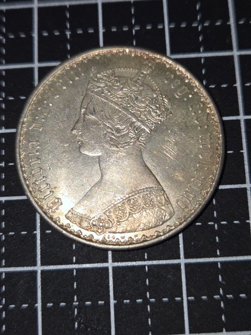 ヴィクトリア ゴシッククラウン 1872年 フローリン 銀貨 本物保証