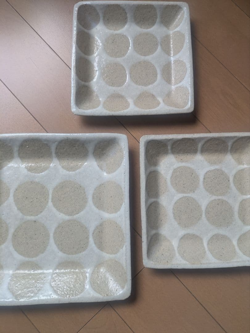 ドット模様の陶器製皿3枚セット　濱田窯　作家もの