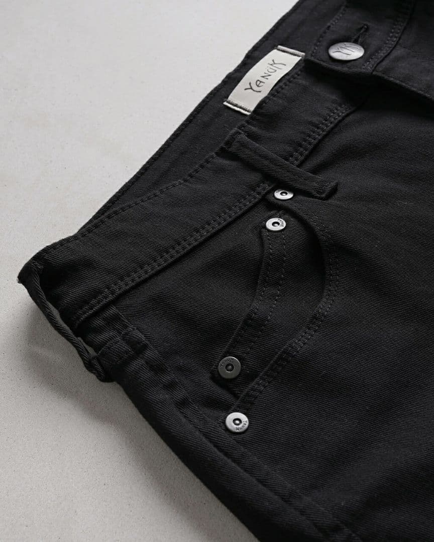 YANUK ヤヌーク RUTH ブラックデニム スリムテーパード ストレッチ