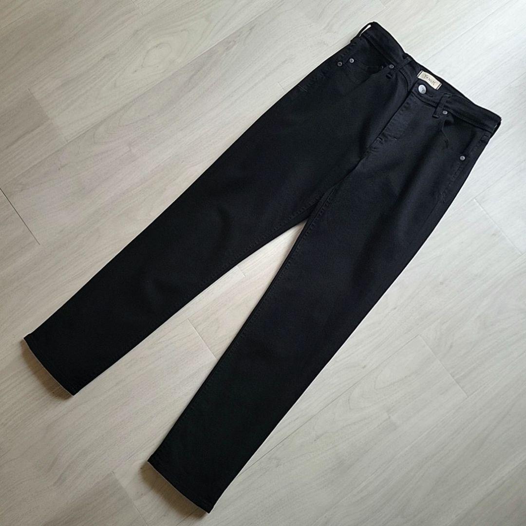 YANUK ヤヌーク RUTH ブラックデニム スリムテーパード ストレッチ