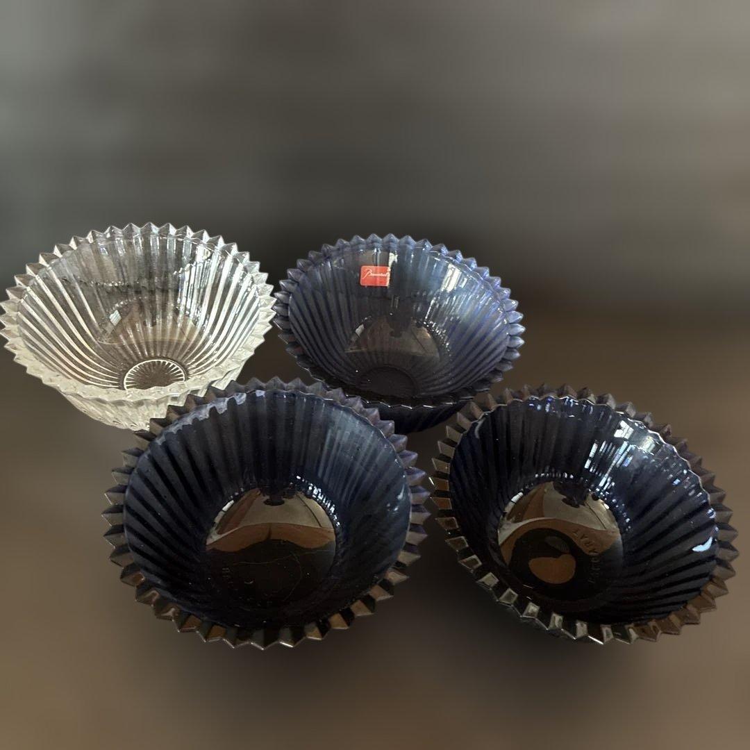 希少BACCARTスモールボウル 4個セット クリア1個　ミッドナイトブルー3個