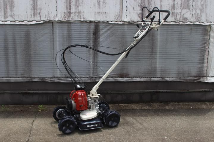 草刈機　オーレック　スパイダーモアー　共立　AZ852F　4WD　斜面刈