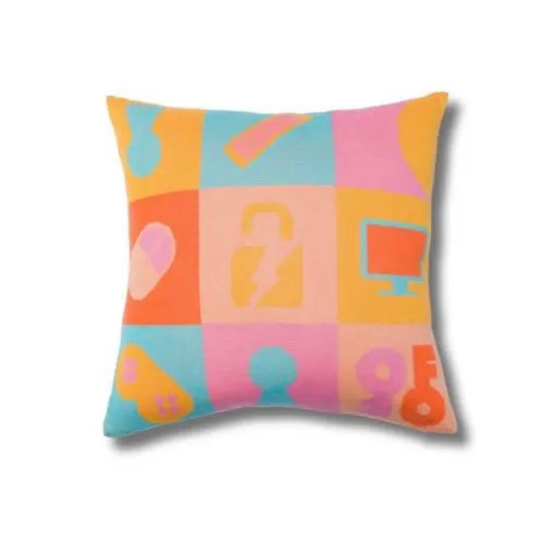 VAULTROOM EQUIPMENT KNIT CUSHION 新品未使用