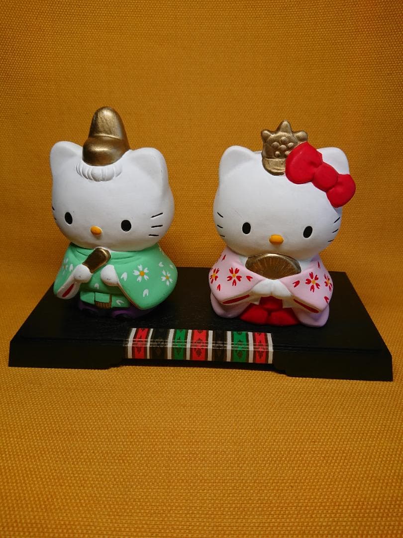 【美品】ハローキティ　人形　陶器　置物　インテリア　工芸品　美術品　A3075