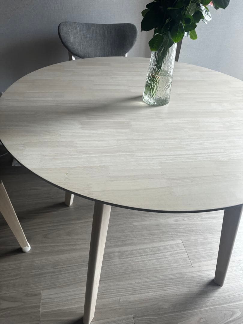 ロウヤ　円形　木製ダイニングテーブル　イス2つセット　Lowya