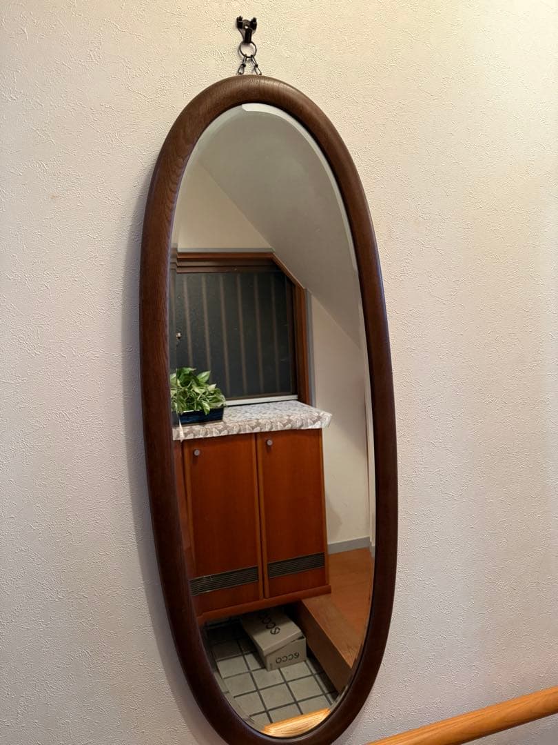 【HANA】ブラウン楕円形壁掛け鏡　カリモク
