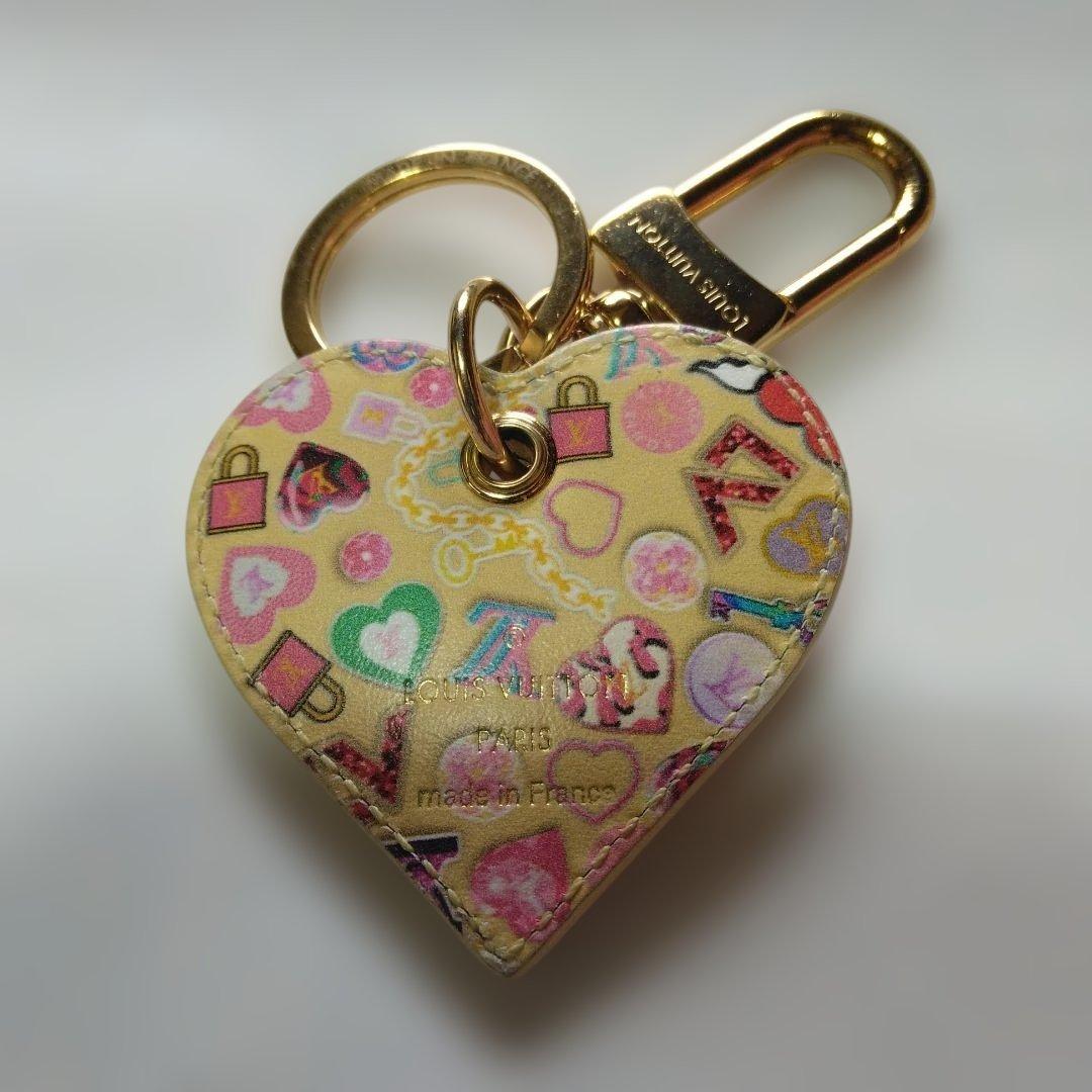 Louis Vuitton ハート型キーホルダー
