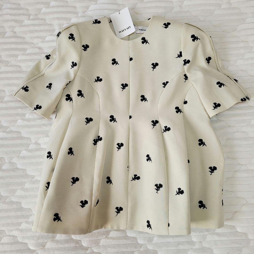 MACHATT マチャット フォルムプルオーバー