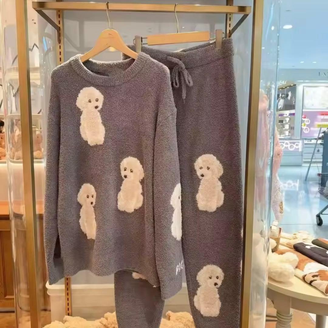 【土日セール】新品　トイプードルジャガードプルオーバー　上下セット