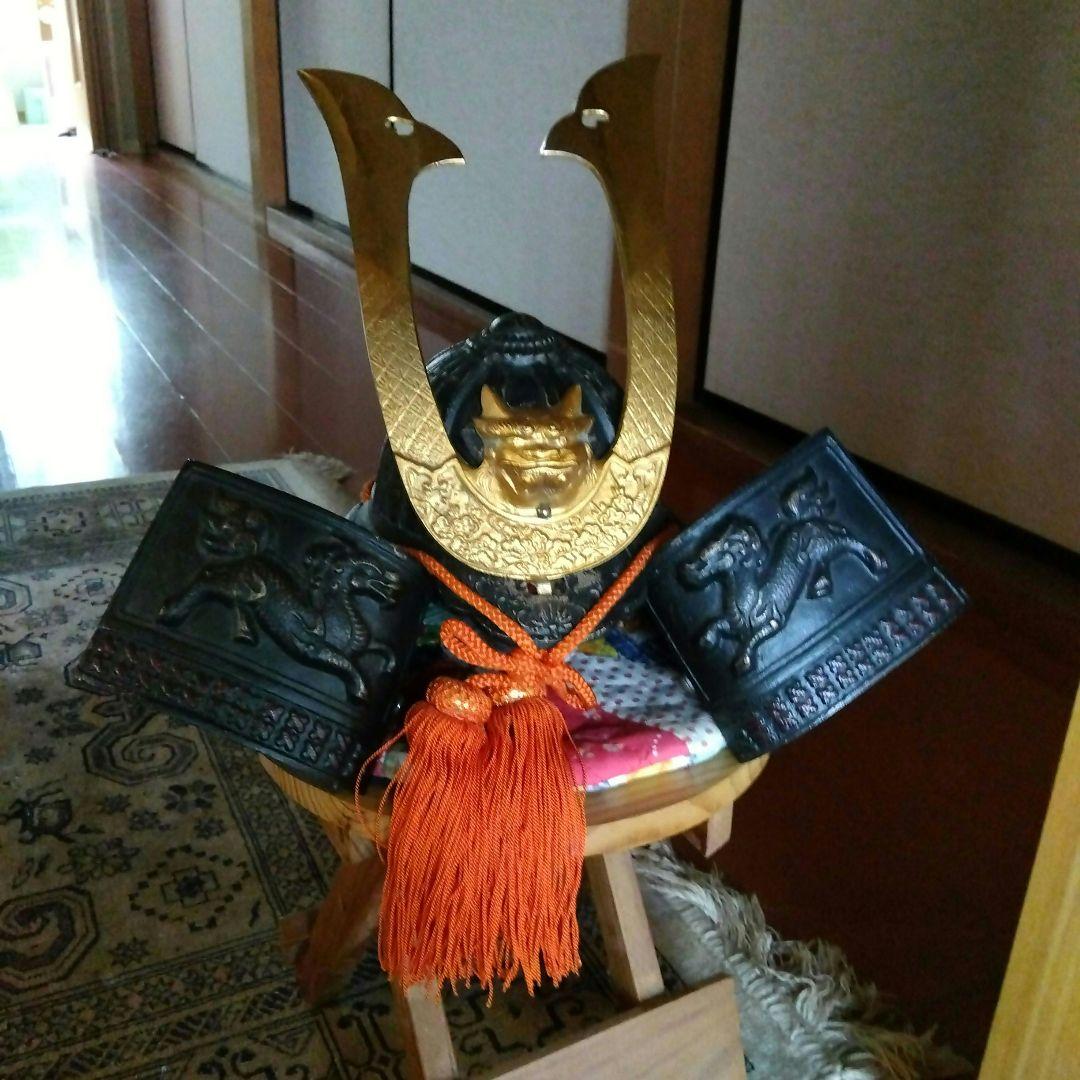 五月人形 兜と飾り