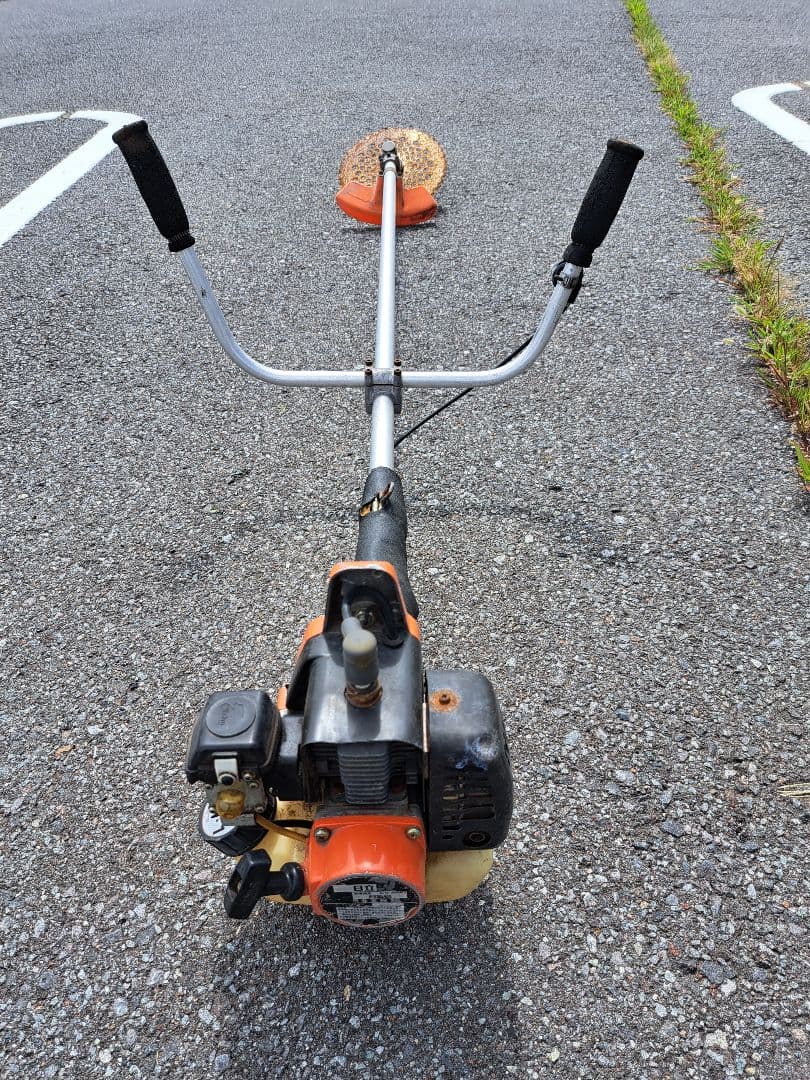 BT-7118 草刈り機 2ストロークエンジン