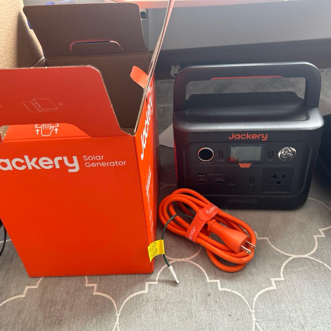 【美品】Jackery ポータブル電源240 240Wh/200W